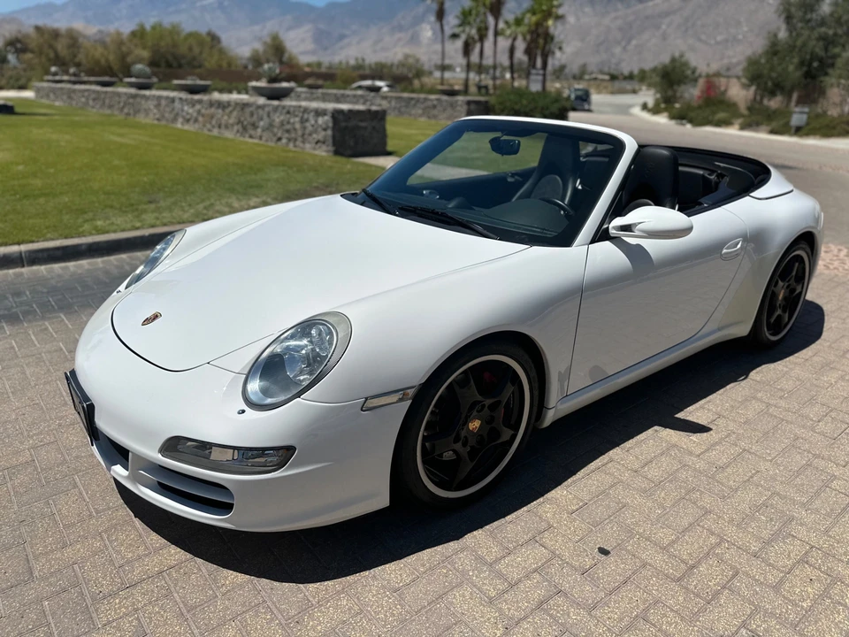 2007 Porsche 911 - Image 24 of 31