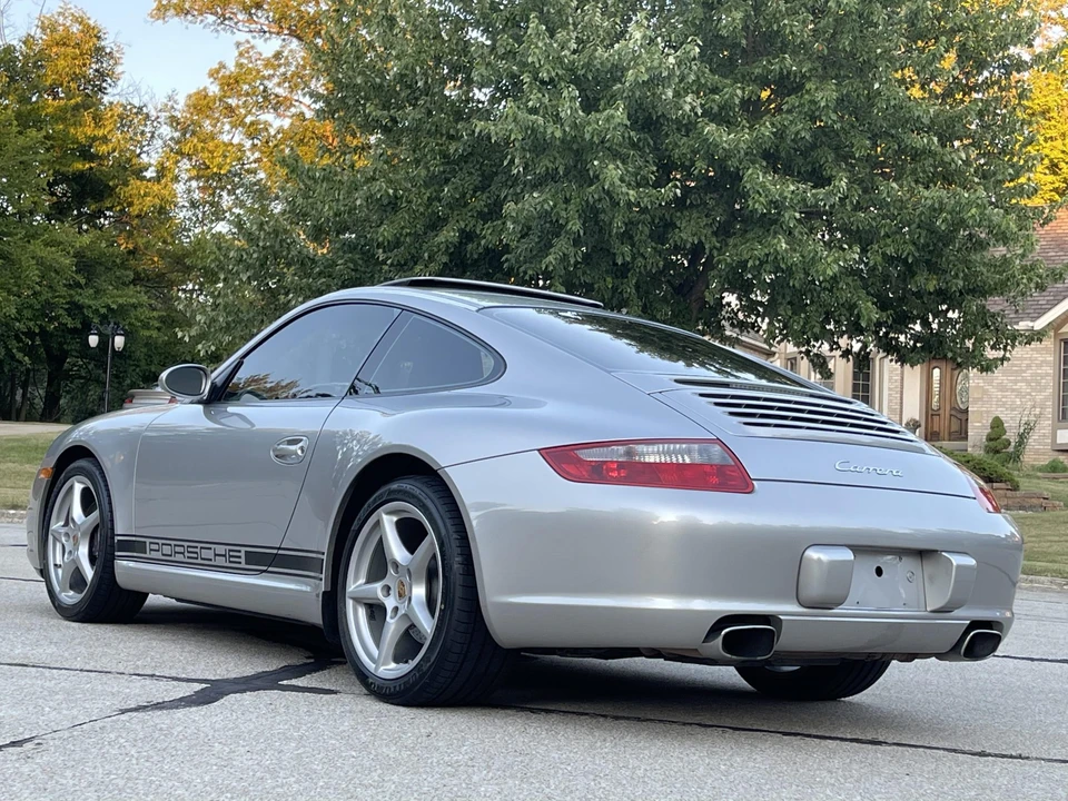 2007 Porsche 997 Carrera - Image 10 of 31