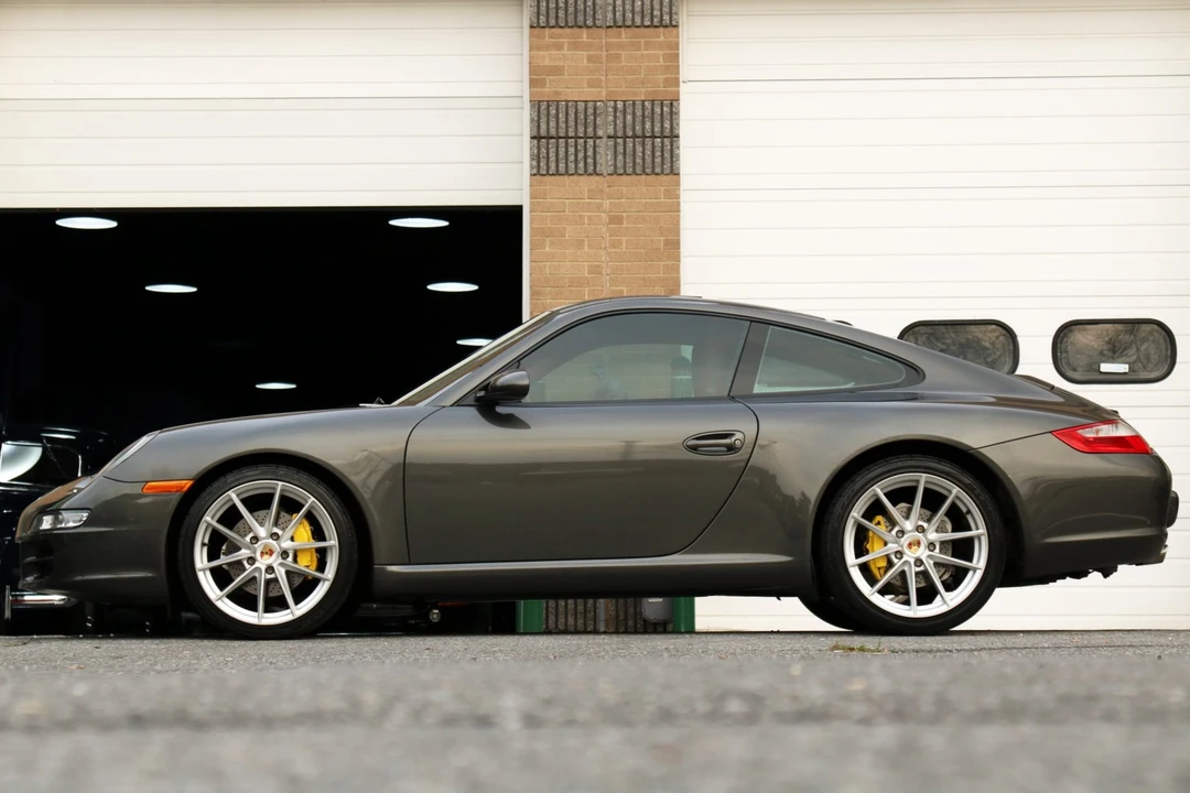 2007 Porsche 997 Carrera - Image 2 of 31