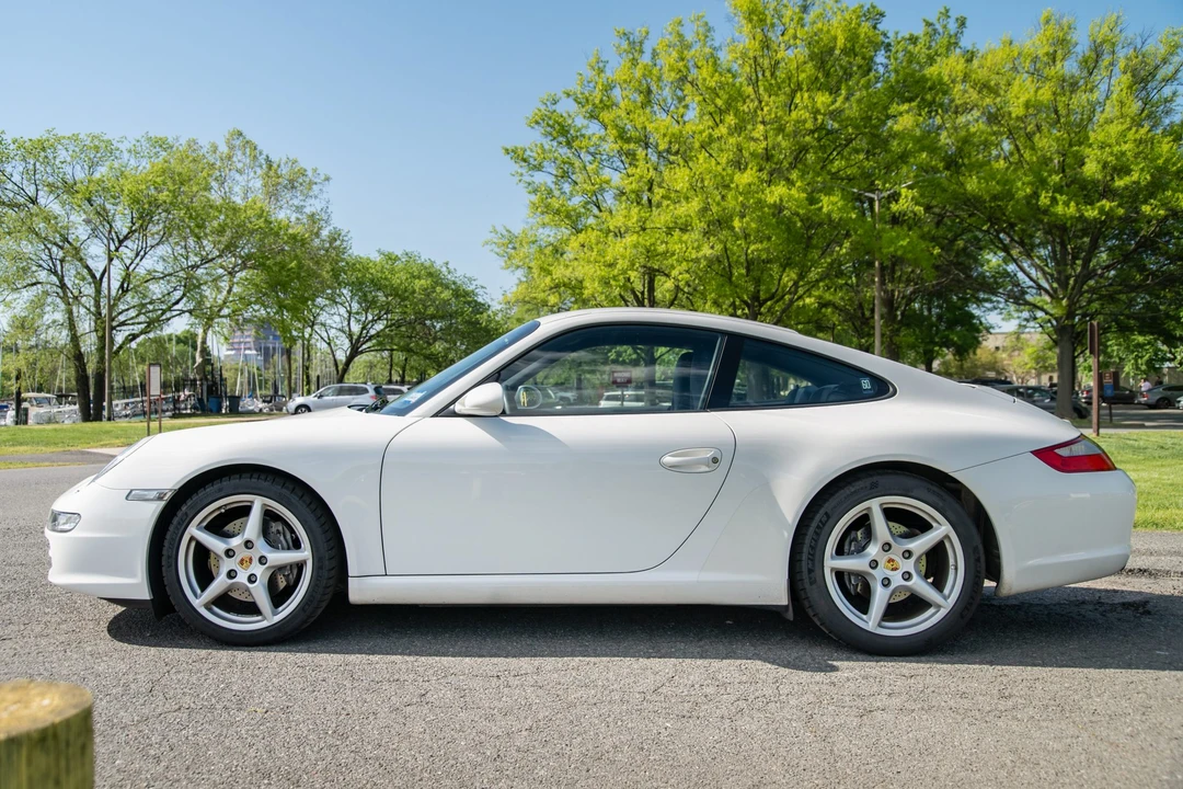 2007 Porsche 997 Carrera - Image 9 of 31
