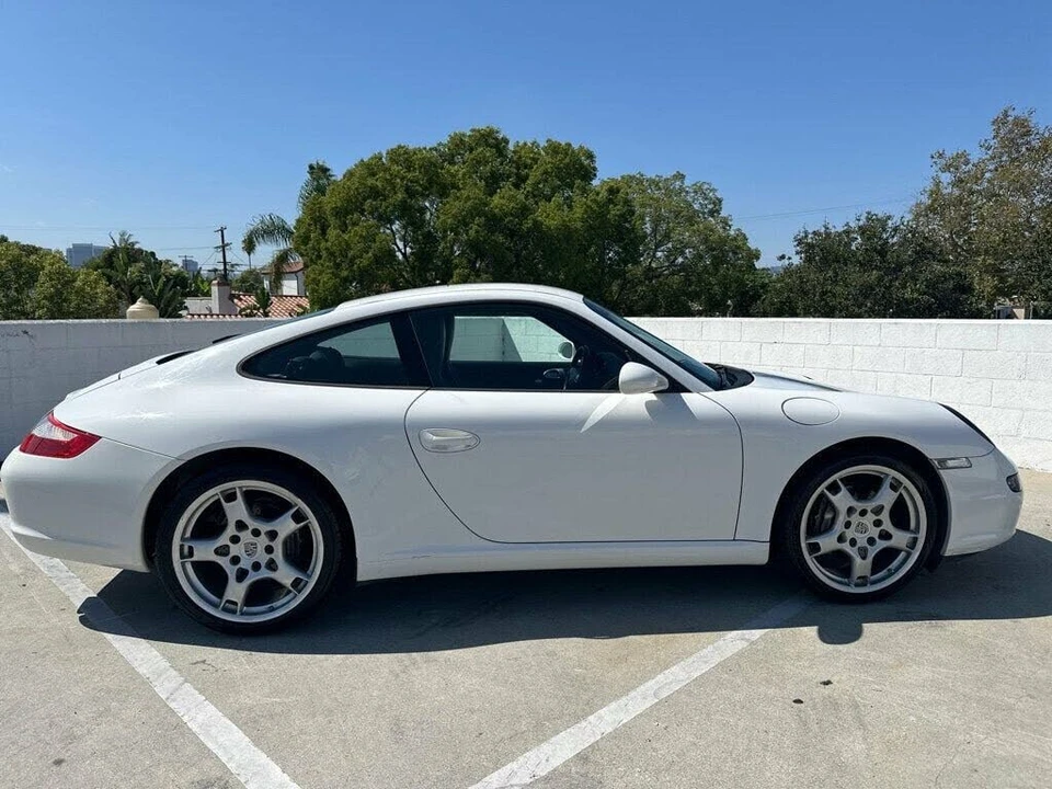 2007 Porsche 997 Carrera - Image 9 of 10