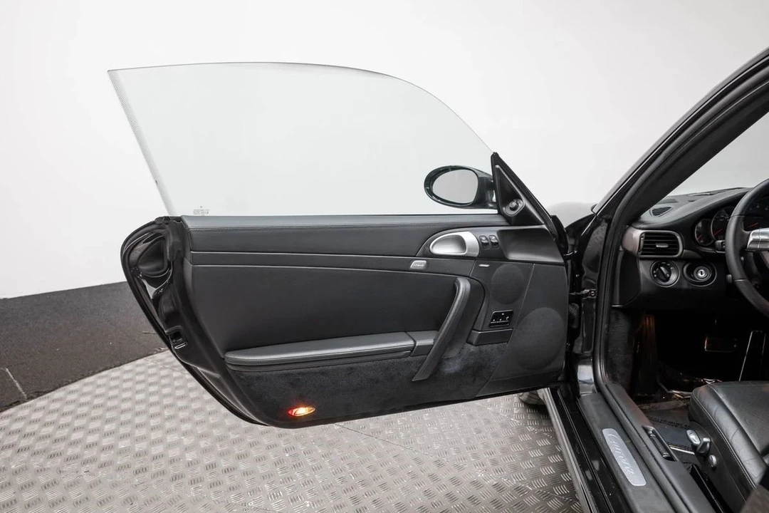 2007 Porsche 997 Carrera - Image 10 of 12