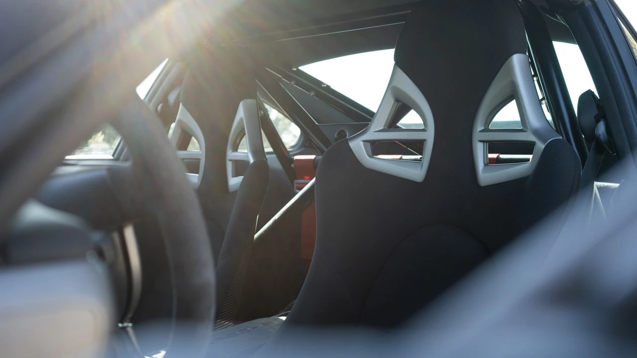 2007 Porsche 997 GT3 RS - Image 11 of 31