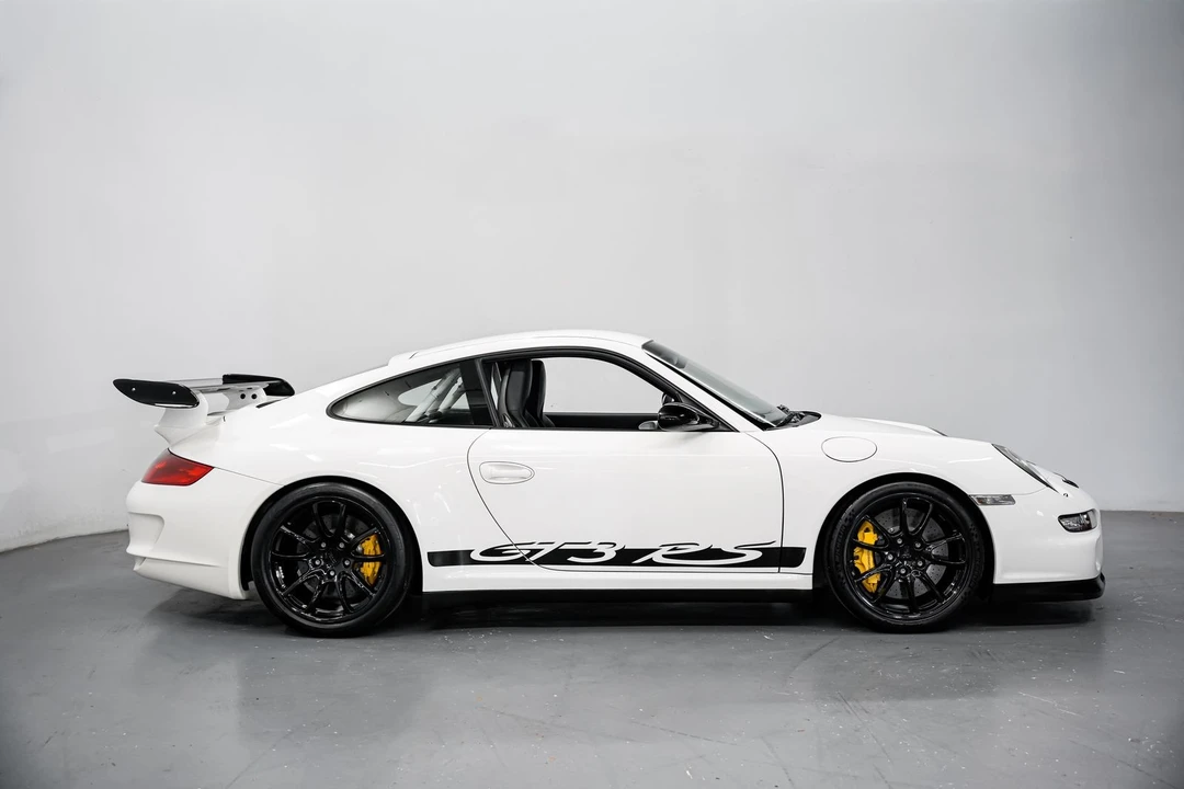 2007 Porsche 997 GT3 RS - Image 2 of 31
