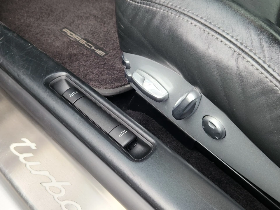 2007 Porsche 997 Turbo - Image 15 of 31