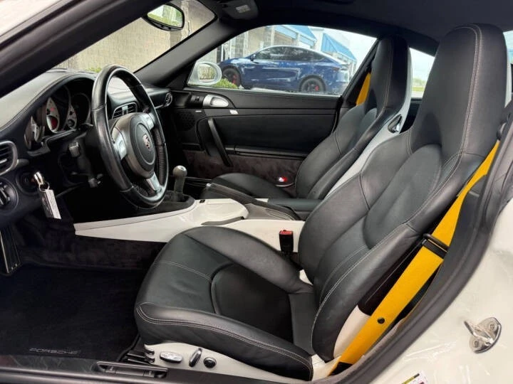 2007 Porsche 997 Turbo - Image 18 of 31