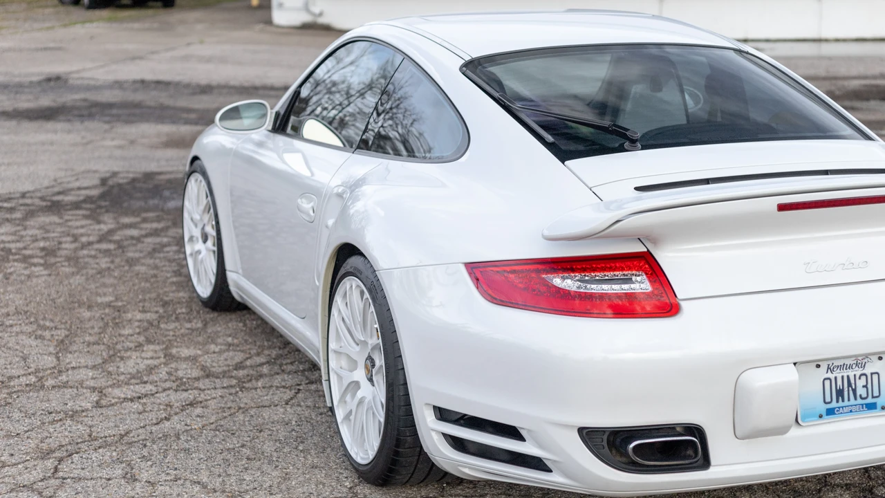 2007 Porsche 997 Turbo - Image 18 of 31