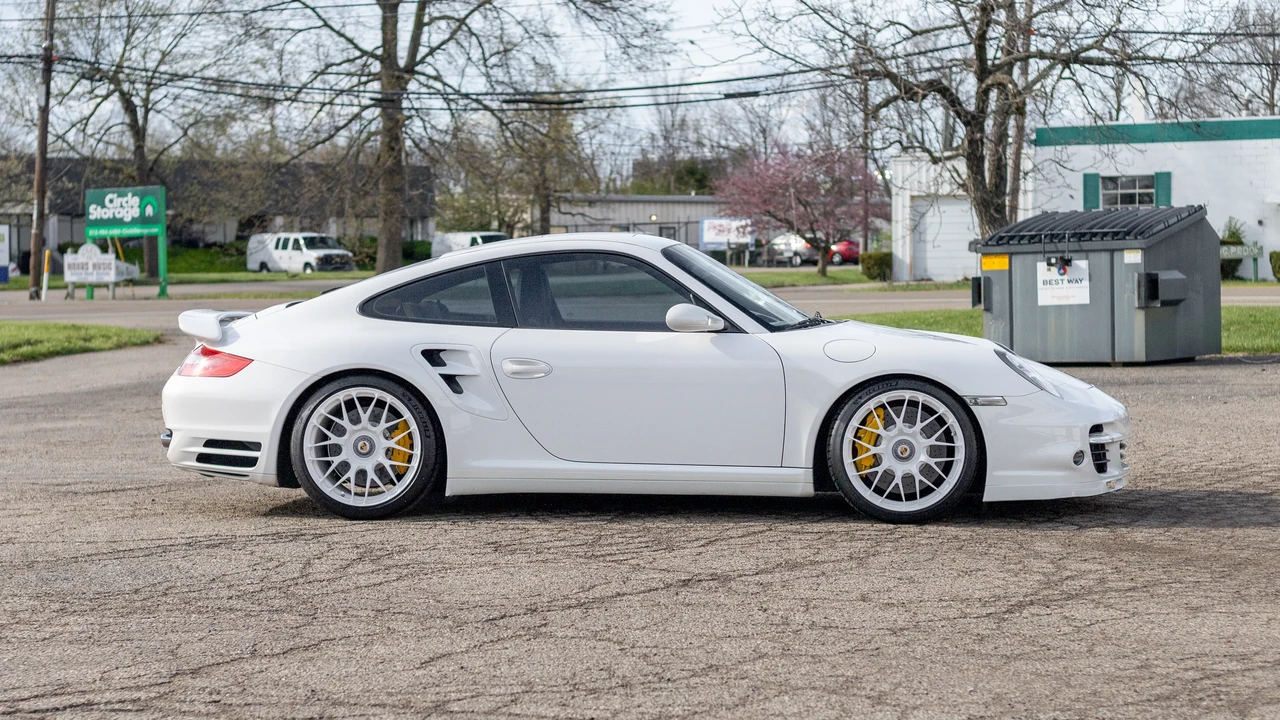 2007 Porsche 997 Turbo - Image 8 of 31