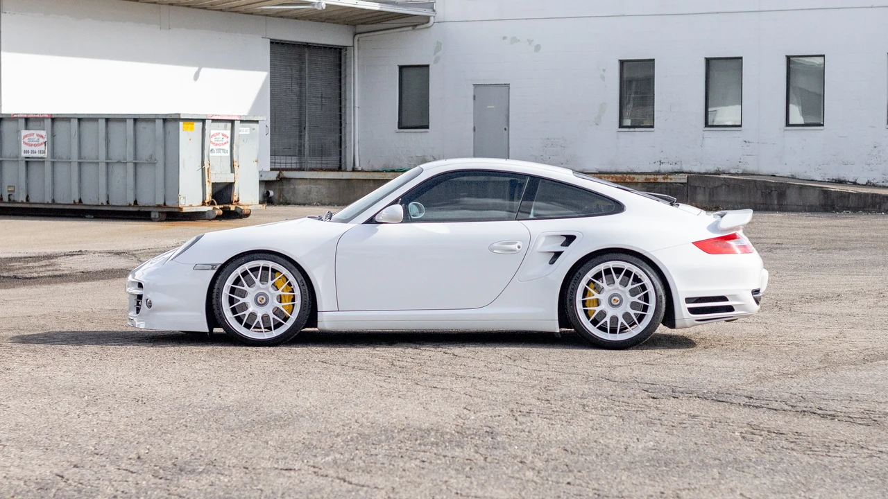 2007 Porsche 997 Turbo - Image 9 of 31