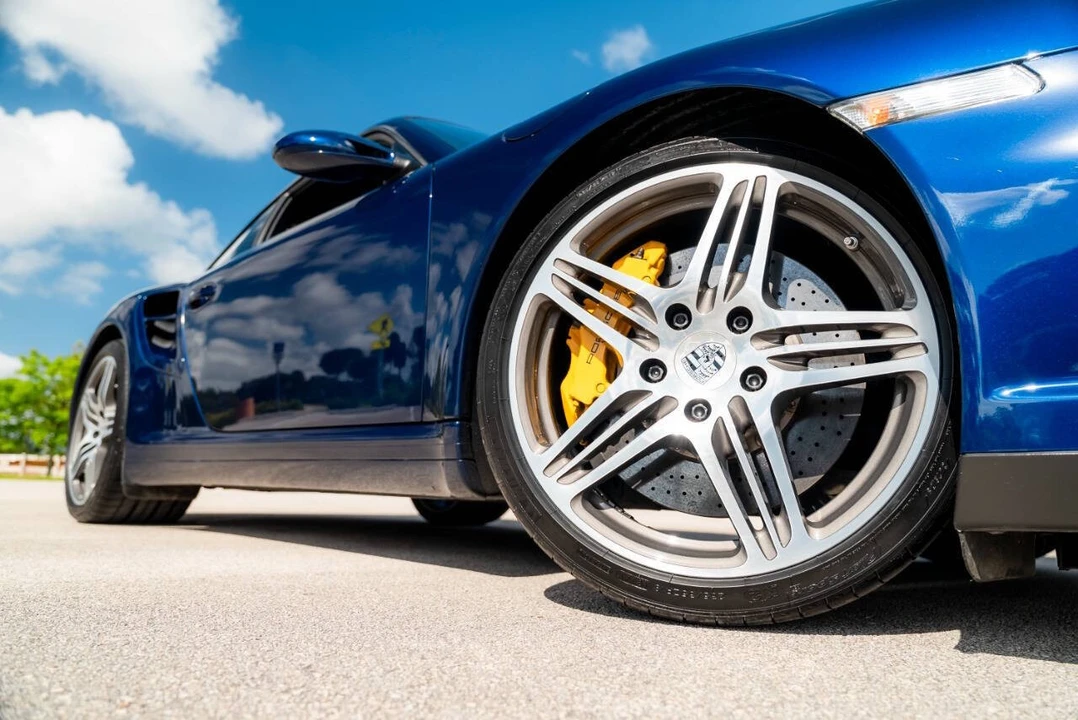 2007 Porsche 997 Turbo - Image 22 of 31