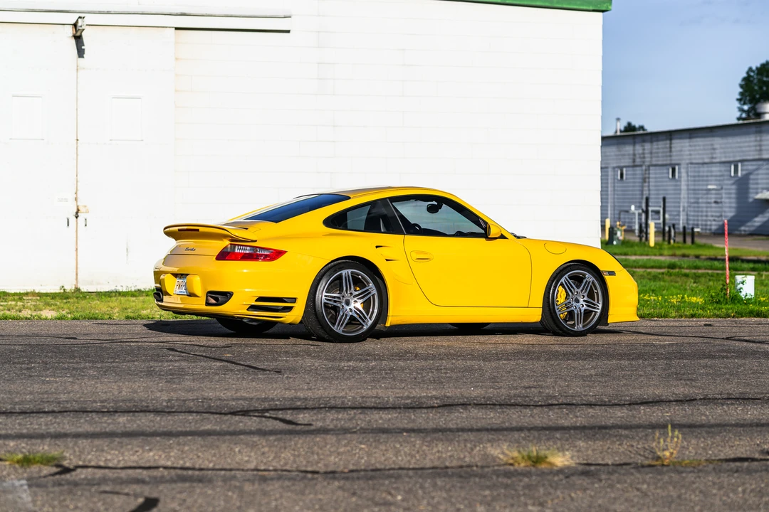 2007 Porsche 997 Turbo - Image 24 of 31