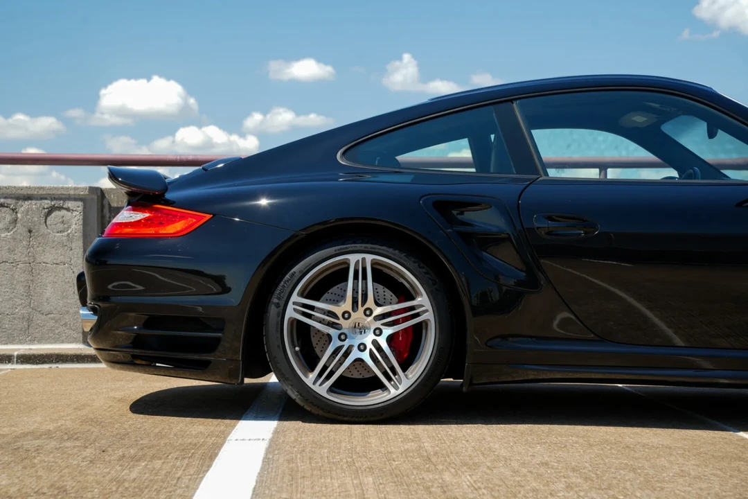 2007 Porsche 997 Turbo - Image 10 of 31