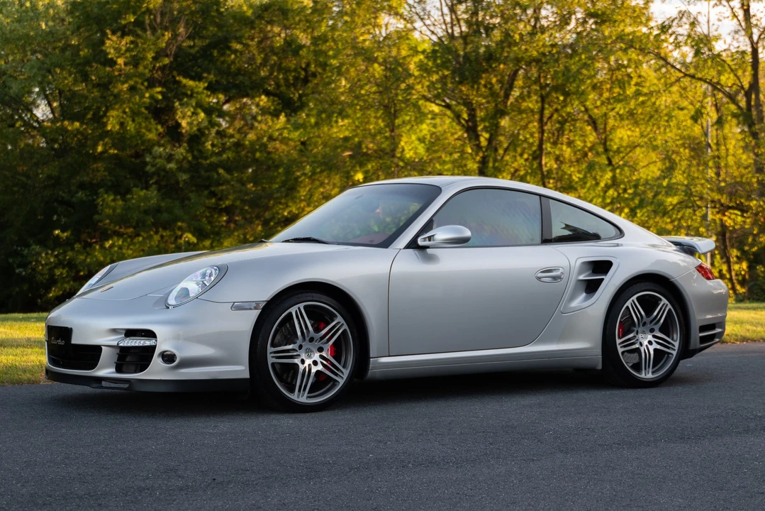 2007 Porsche 997 Turbo - Image 2 of 31