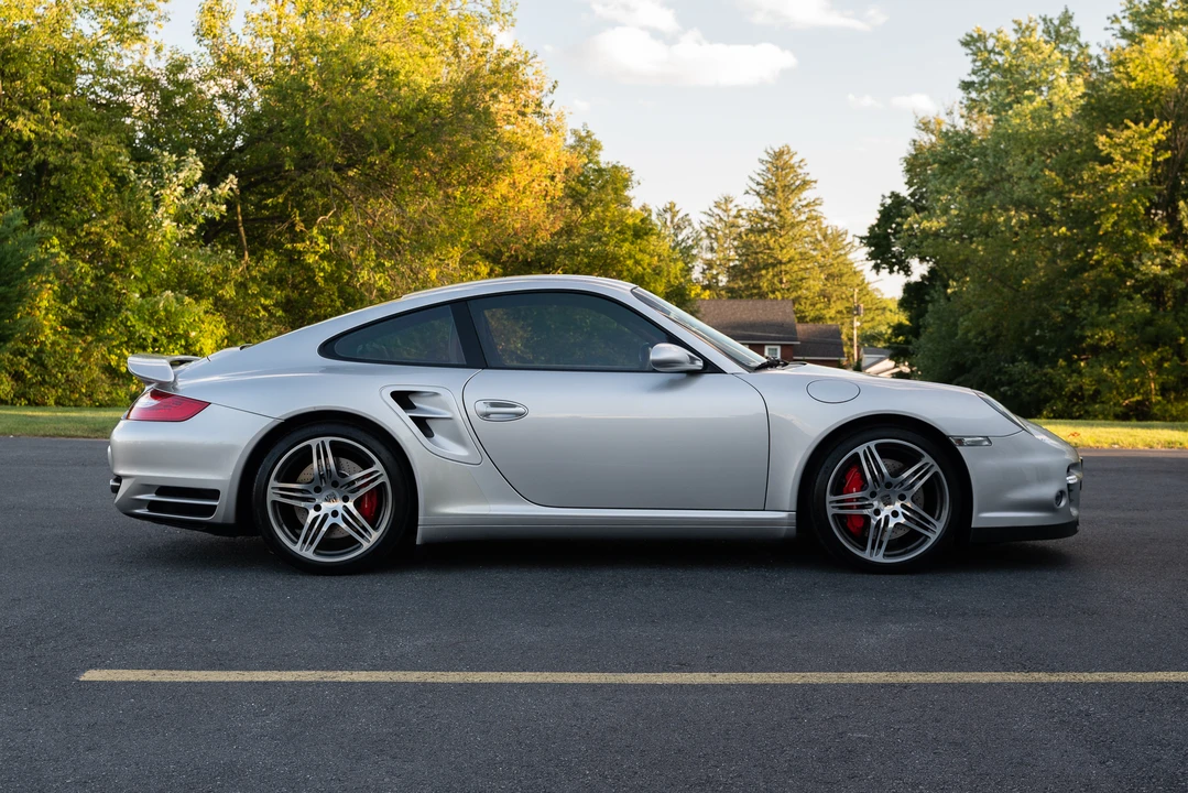 2007 Porsche 997 Turbo - Image 6 of 31