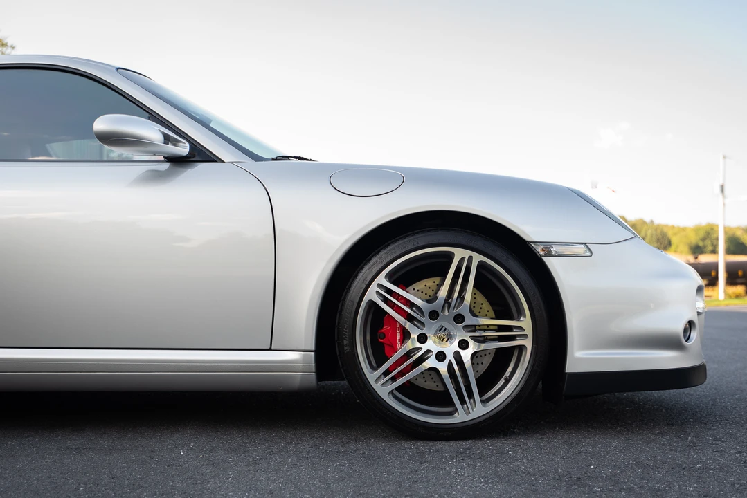 2007 Porsche 997 Turbo - Image 24 of 31