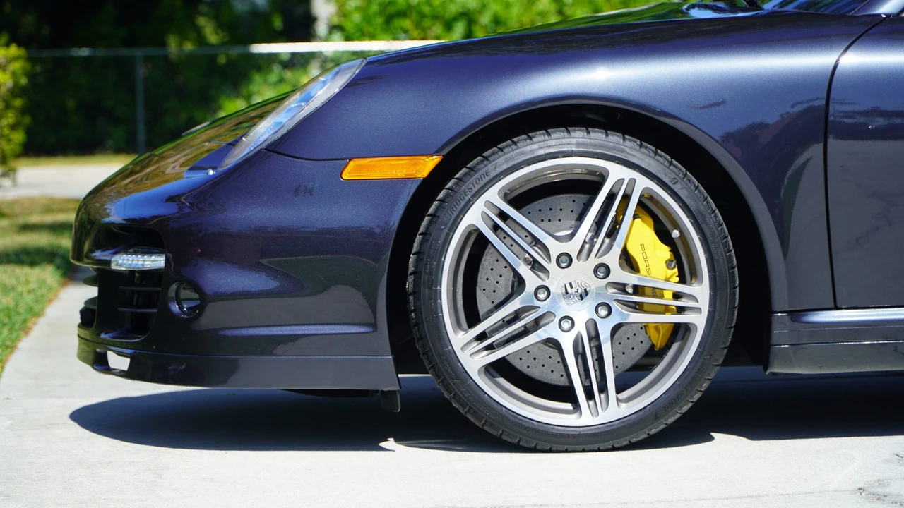 2007 Porsche 997 Turbo - Image 27 of 31