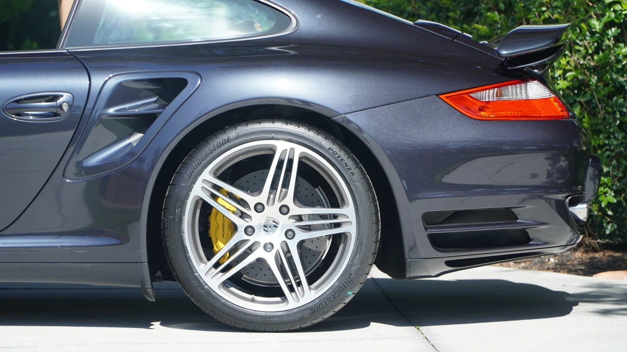 2007 Porsche 997 Turbo - Image 28 of 31