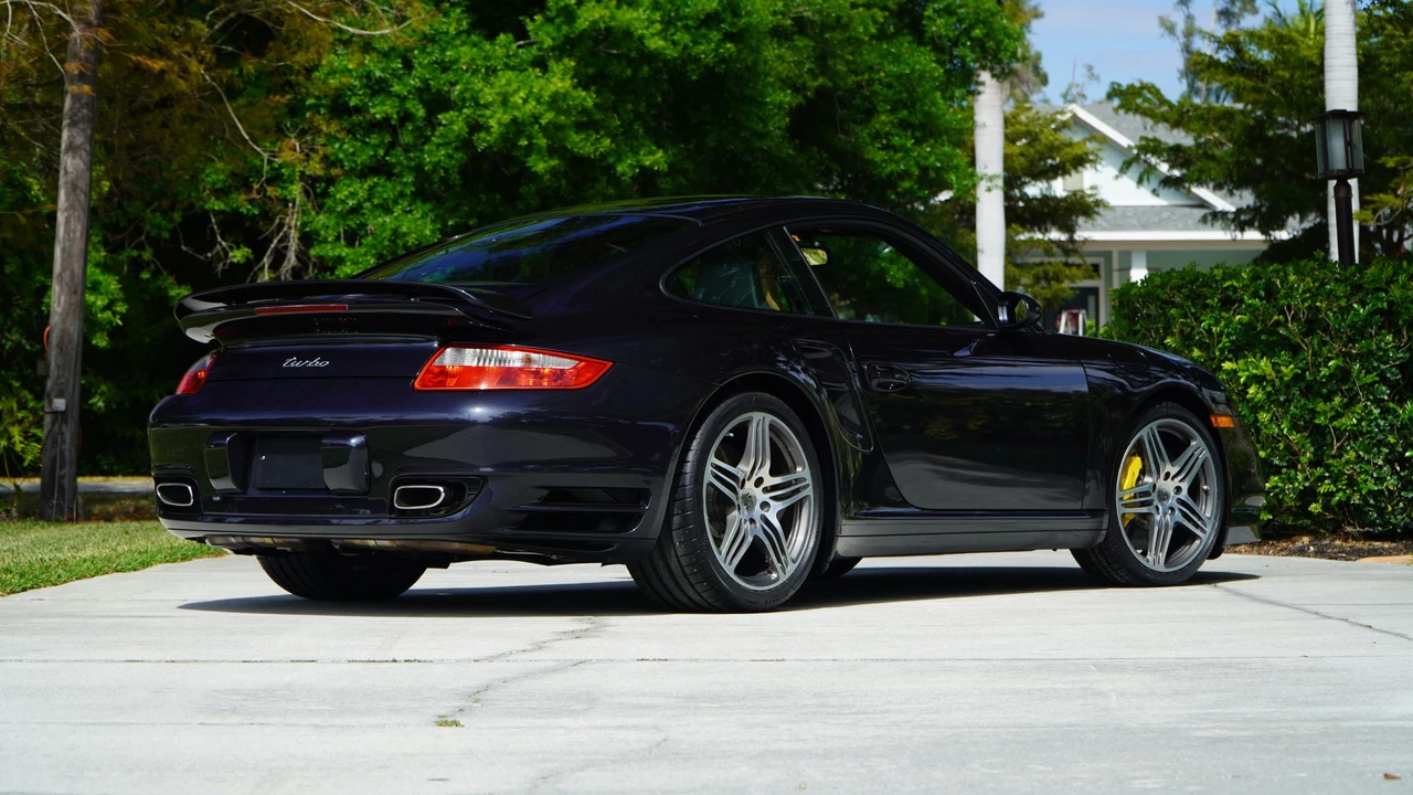 2007 Porsche 997 Turbo - Image 18 of 31