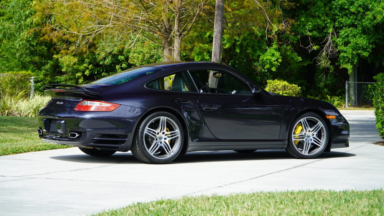 2007 Porsche 997 Turbo - Image 16 of 31