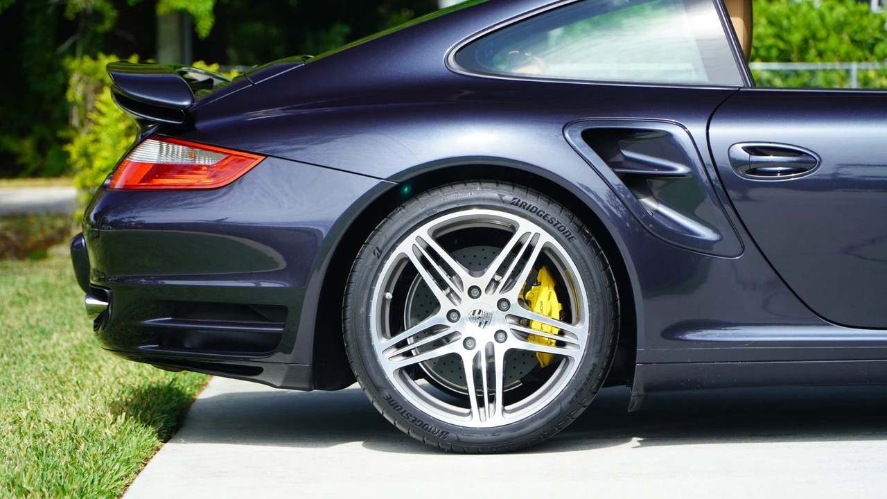 2007 Porsche 997 Turbo - Image 29 of 31