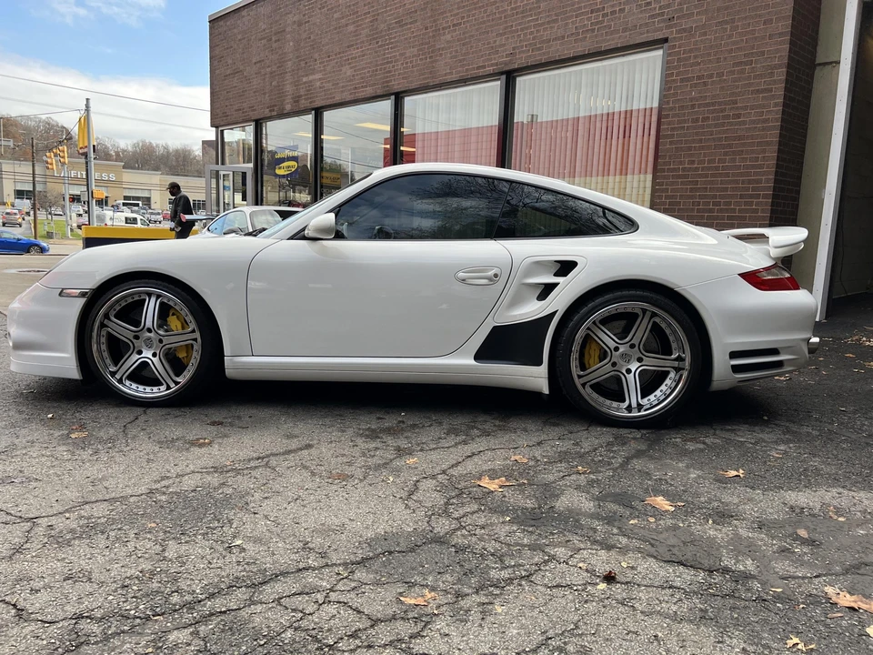 2007 Porsche 997 Turbo - Image 7 of 31