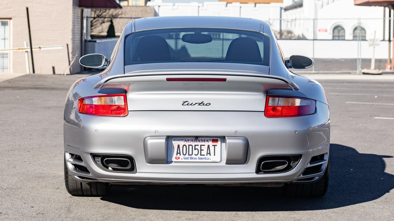 2007 Porsche 997 Turbo - Image 6 of 31