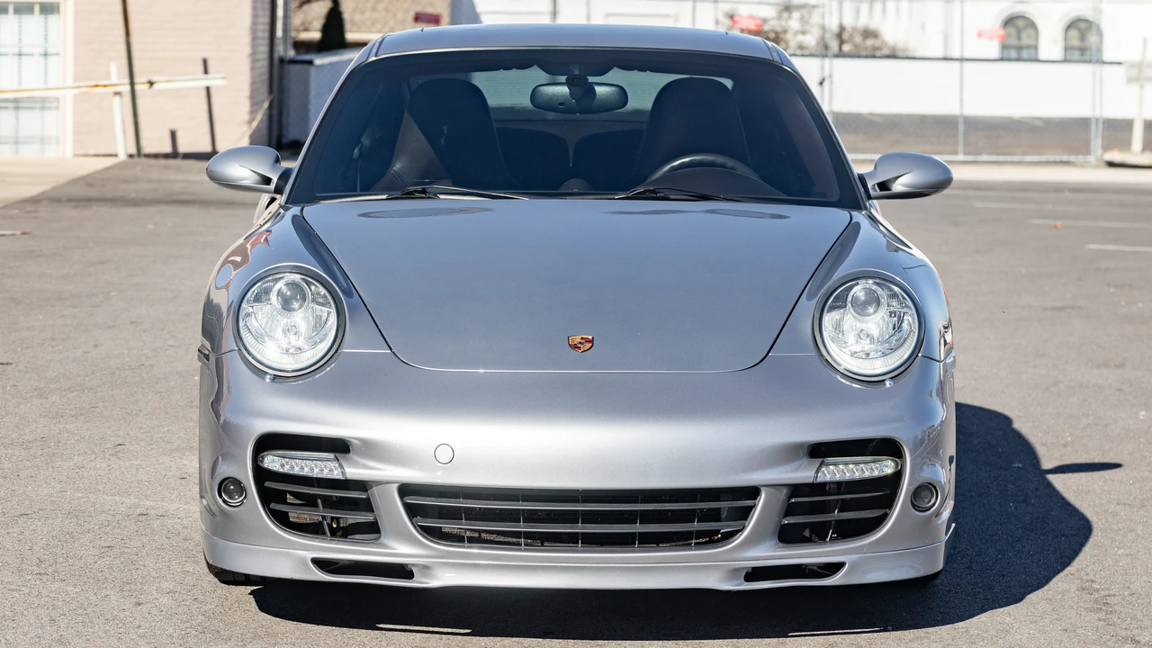 2007 Porsche 997 Turbo - Image 2 of 31