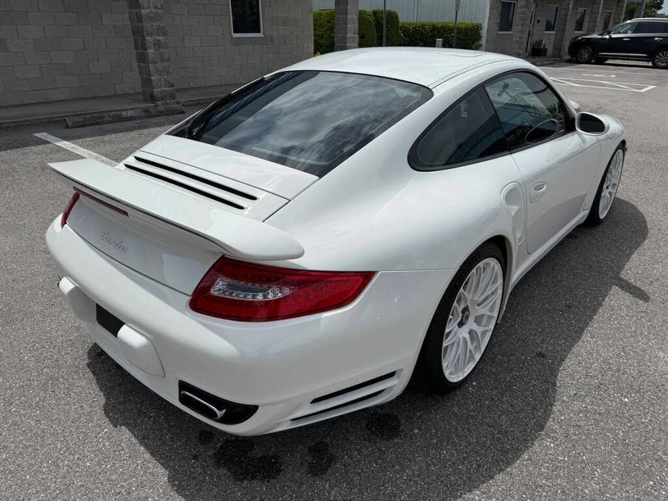 2007 Porsche 997 Turbo - Image 10 of 31
