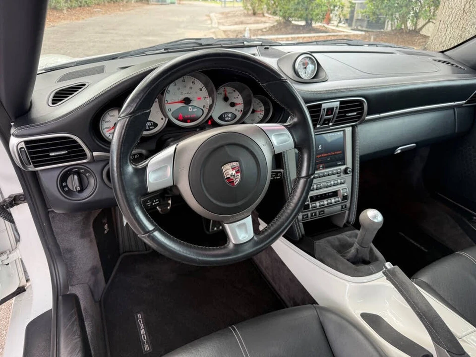 2007 Porsche 997 Turbo - Image 26 of 31