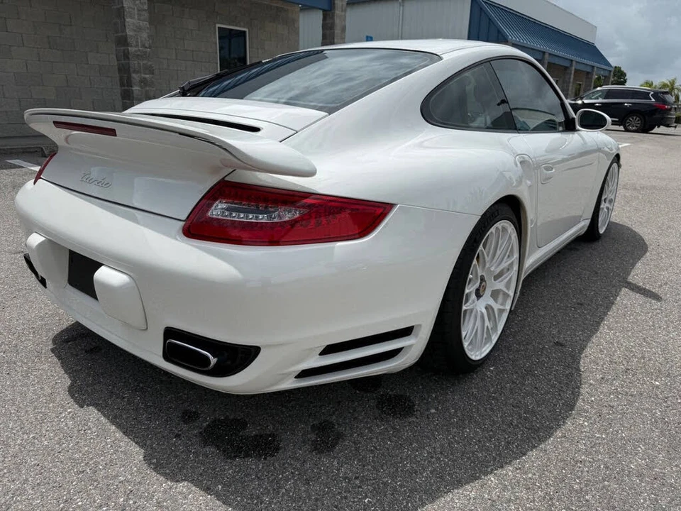 2007 Porsche 997 Turbo - Image 9 of 31