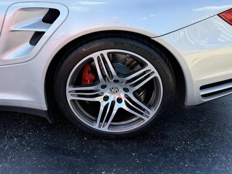 2007 Porsche 997 Turbo - Image 14 of 31
