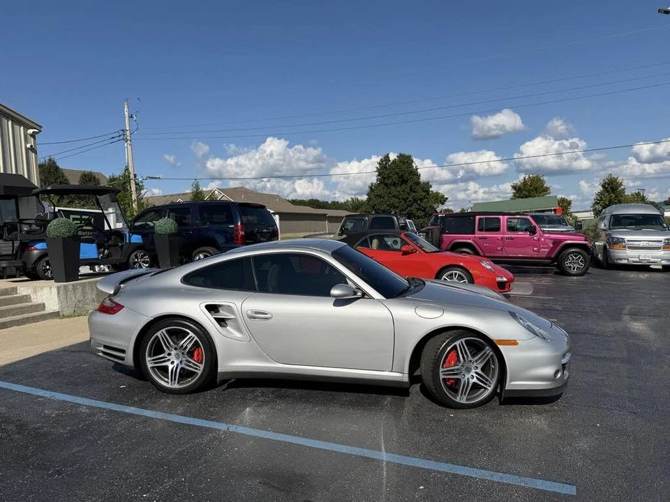 2007 Porsche 997 Turbo - Image 2 of 31