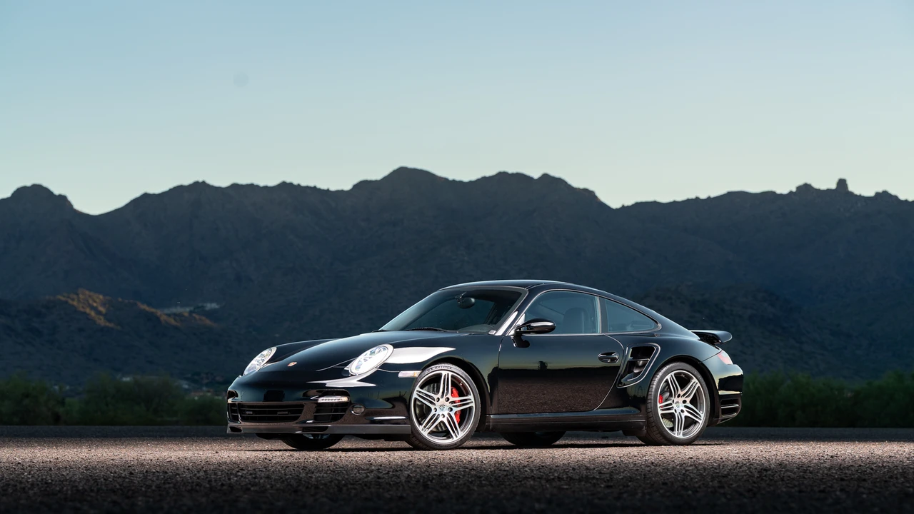 2007 Porsche 997 Turbo - Image 2 of 31