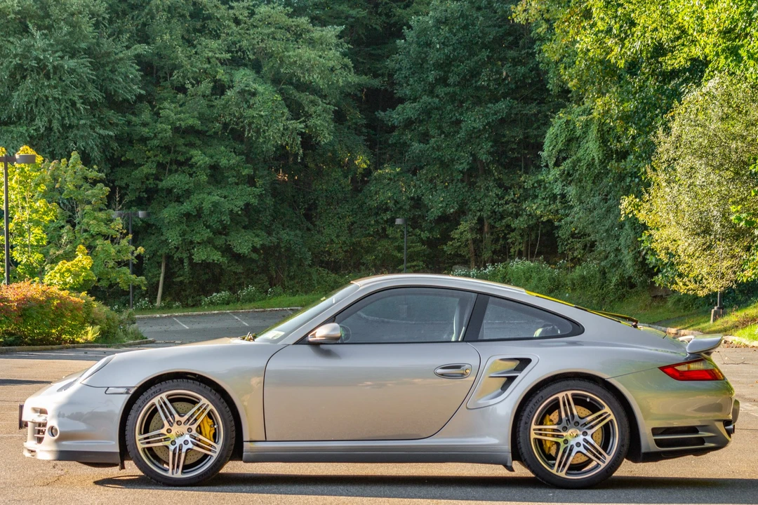2007 Porsche 997 Turbo - Image 2 of 31