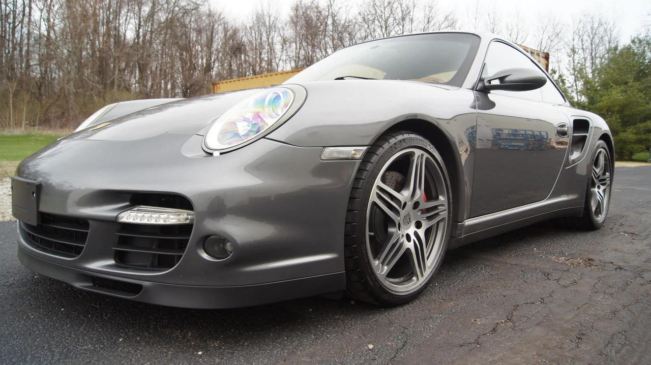 2007 Porsche 997 Turbo - Image 2 of 31
