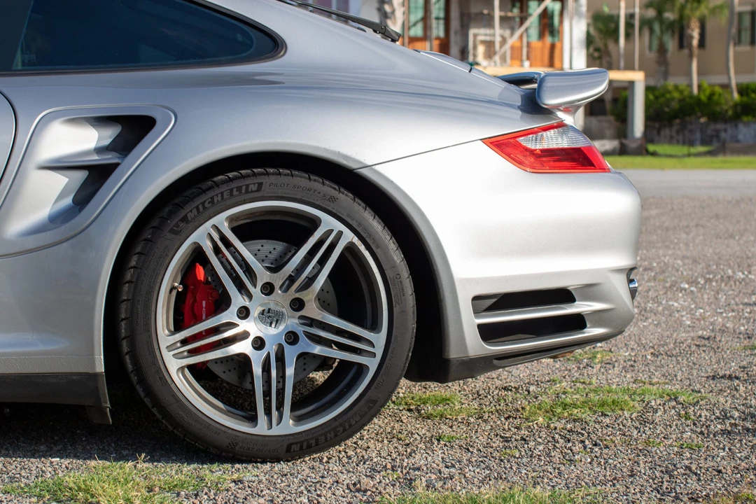 2007 Porsche 997 Turbo - Image 29 of 31