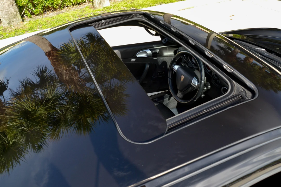 2007 Porsche 997 Turbo - Image 25 of 31