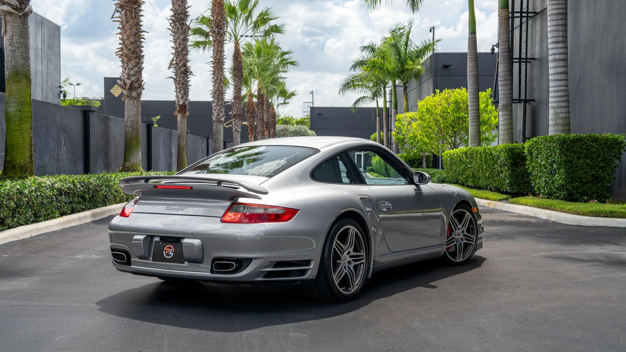 2007 Porsche 997 Turbo - Image 9 of 31