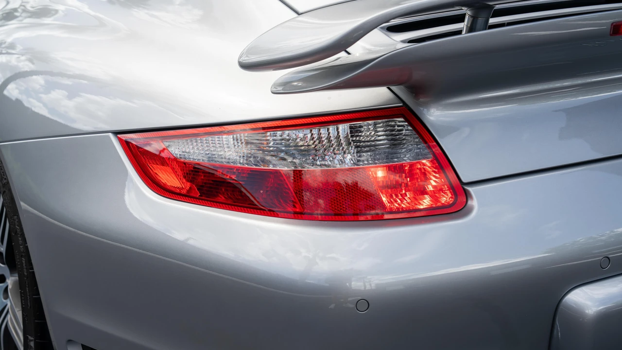 2007 Porsche 997 Turbo - Image 18 of 31
