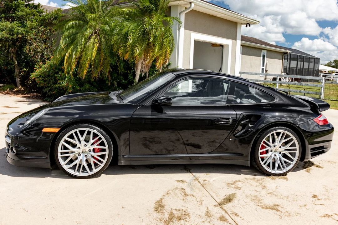 2007 Porsche 997 Turbo - Image 2 of 31