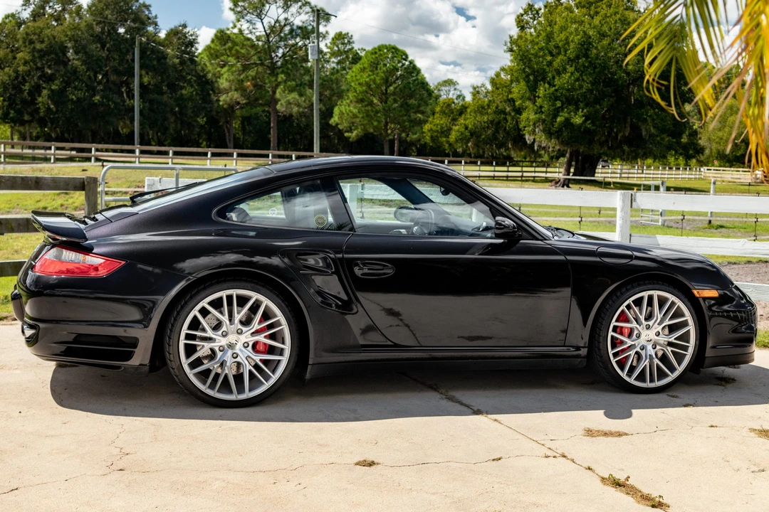 2007 Porsche 997 Turbo - Image 6 of 31