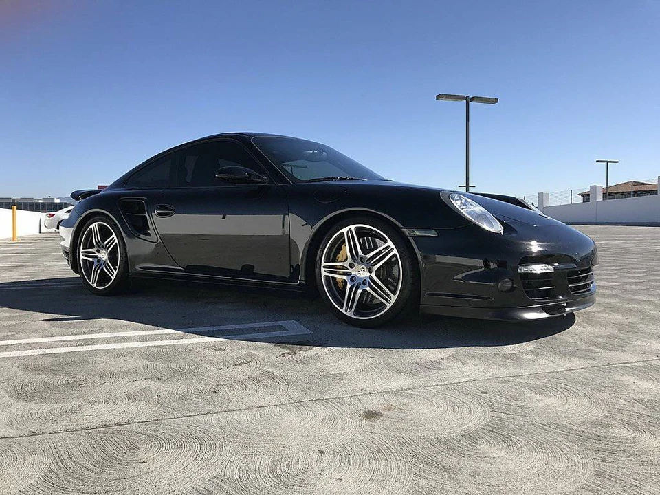 2007 Porsche 997 Turbo - Image 16 of 17