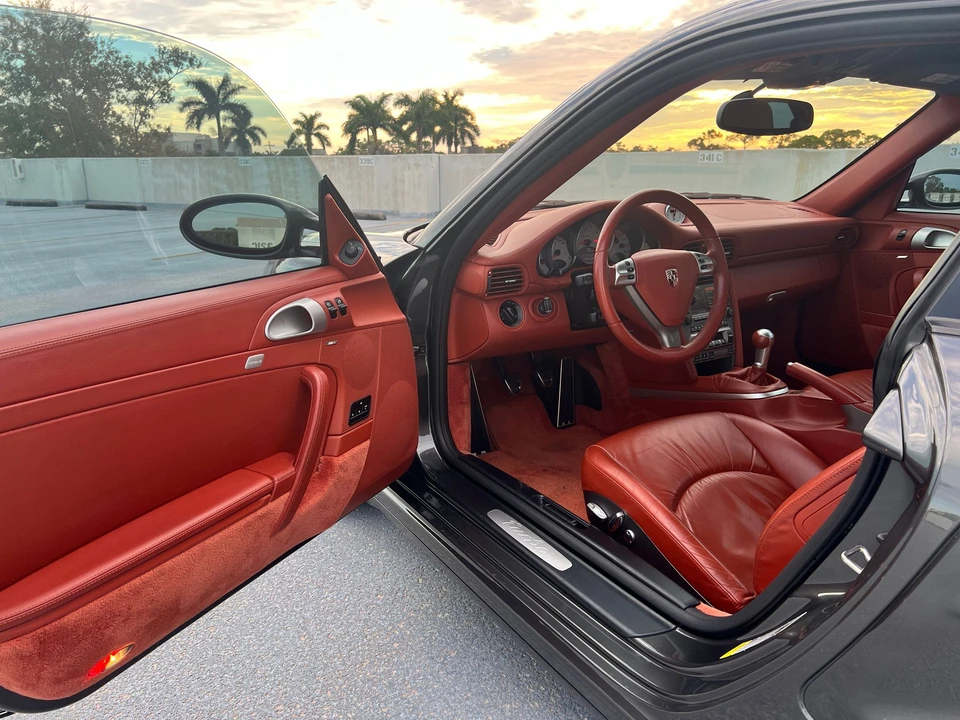 2007 Porsche 997 Turbo - Image 9 of 17