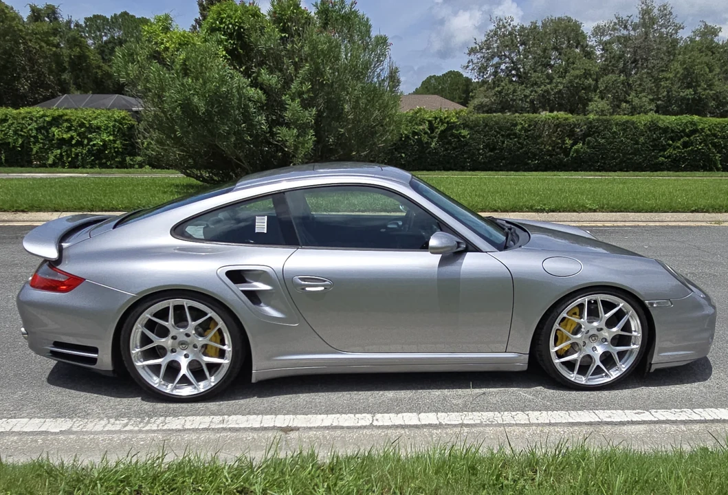 2007 Porsche 997 Turbo - Image 7 of 31