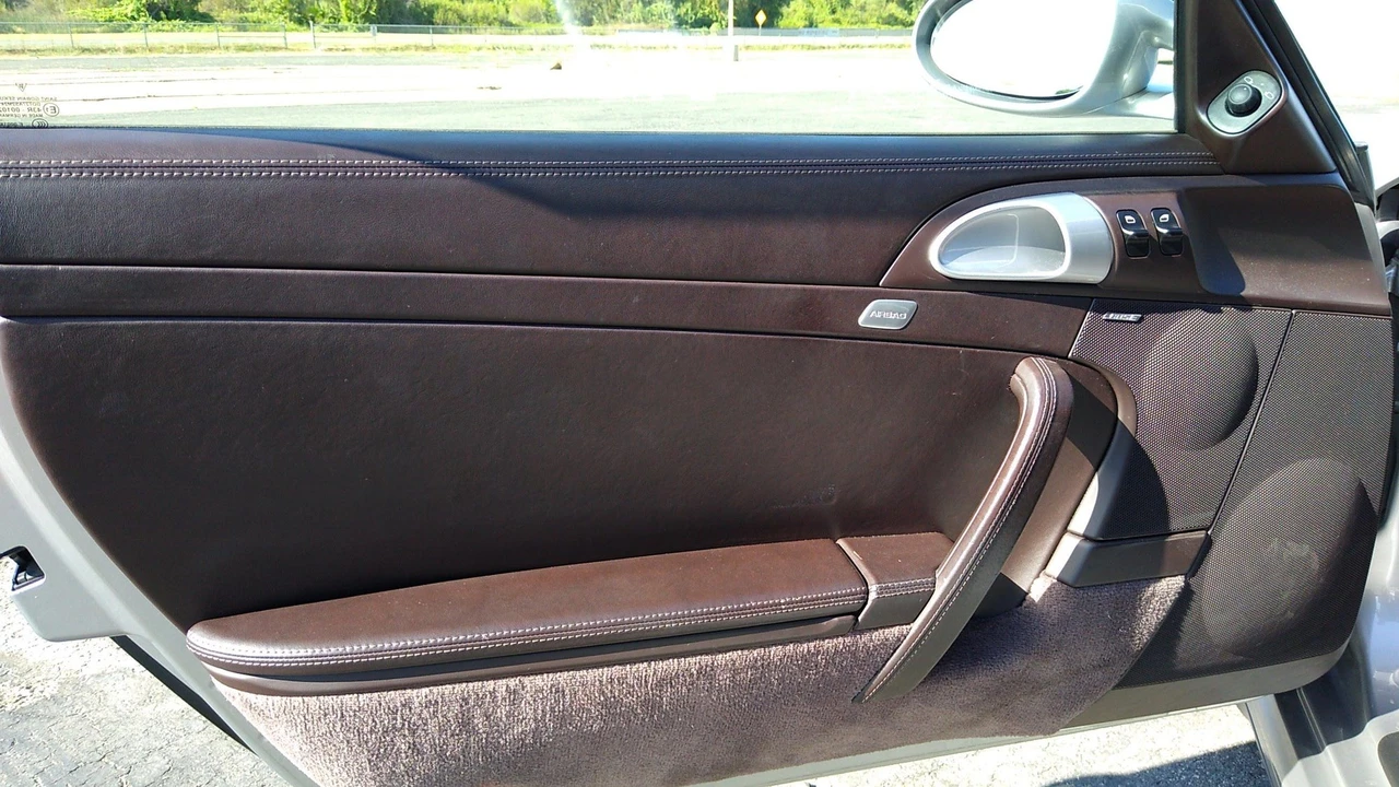 2007 Porsche 997 Turbo - Image 7 of 11