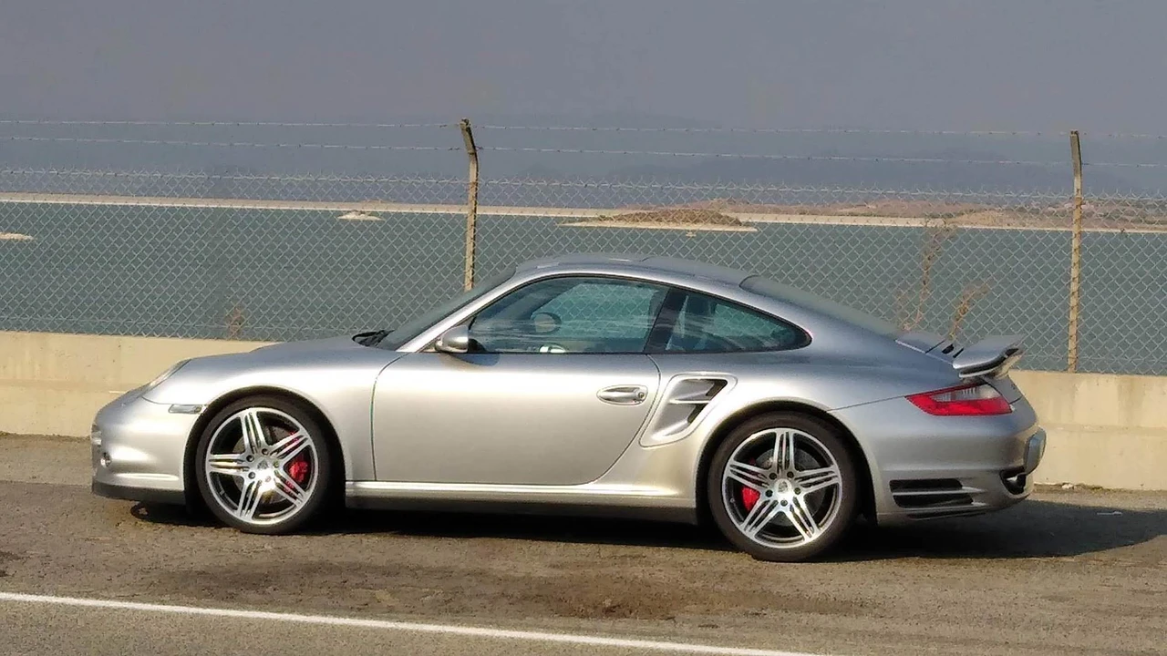 2007 Porsche 997 Turbo - Image 10 of 11