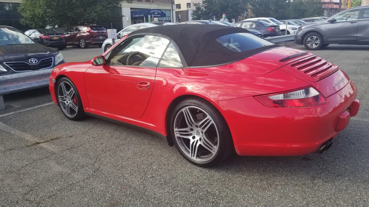 2007 Porsche 997 Carrera 4S - Image 2 of 5
