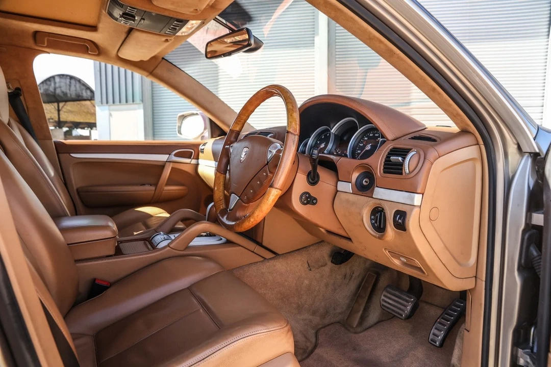 2007 Porsche 955/957 Cayenne Turbo - Image 10 of 30
