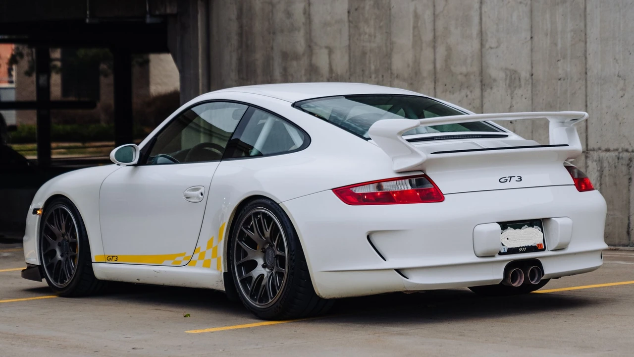 2007 Porsche 997 GT3 - Image 2 of 19