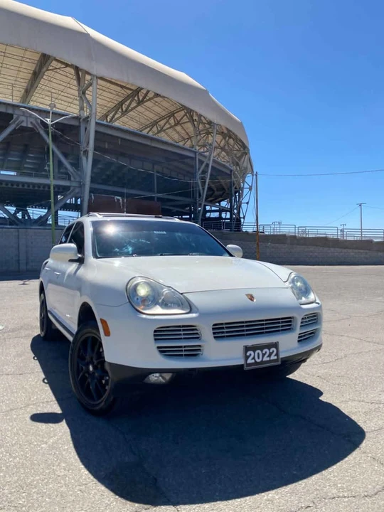 2007 Porsche Cayenne - Image 13 of 16